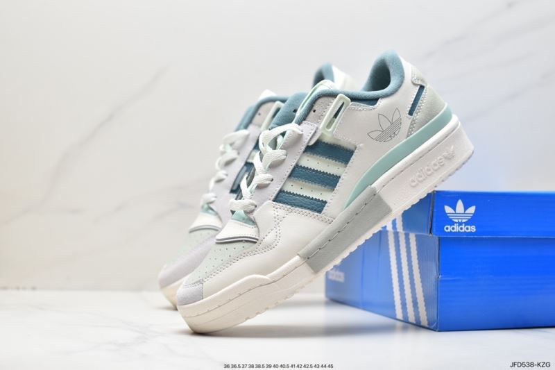 Adidas Sneakers